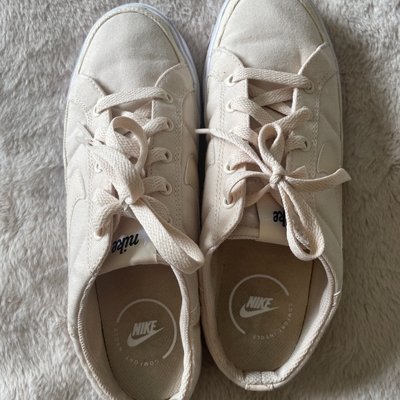 Nike Women's Open Back Sneakers - 8 - Picture 5 of 10